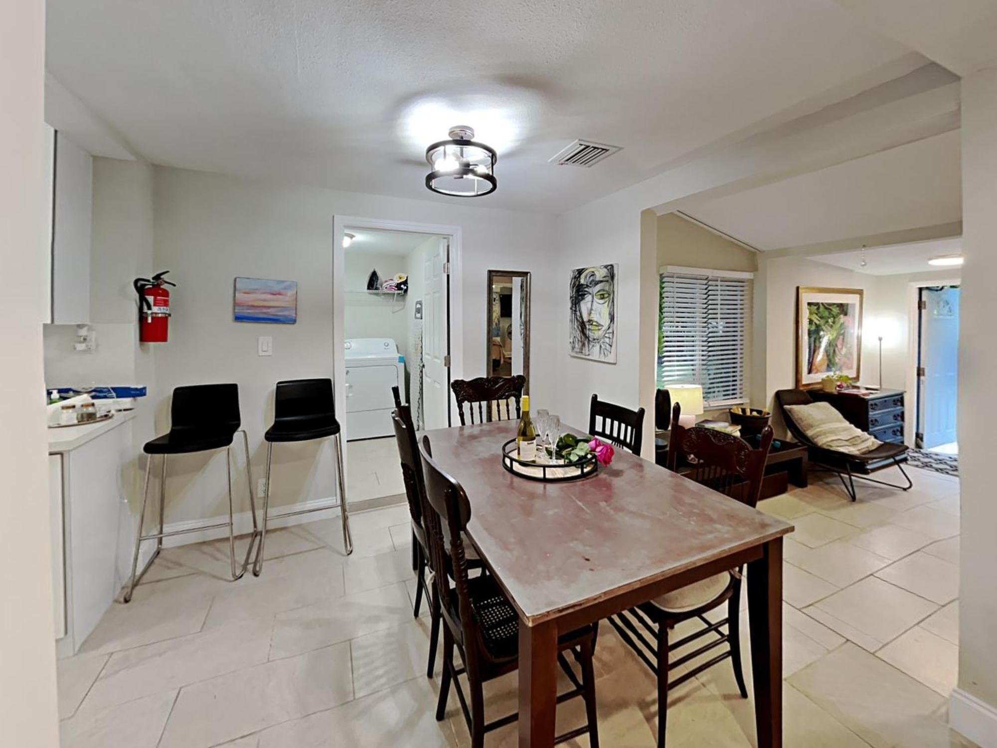 Private Rooms At Miami Centrally Located With Free Parking Ngoại thất bức ảnh