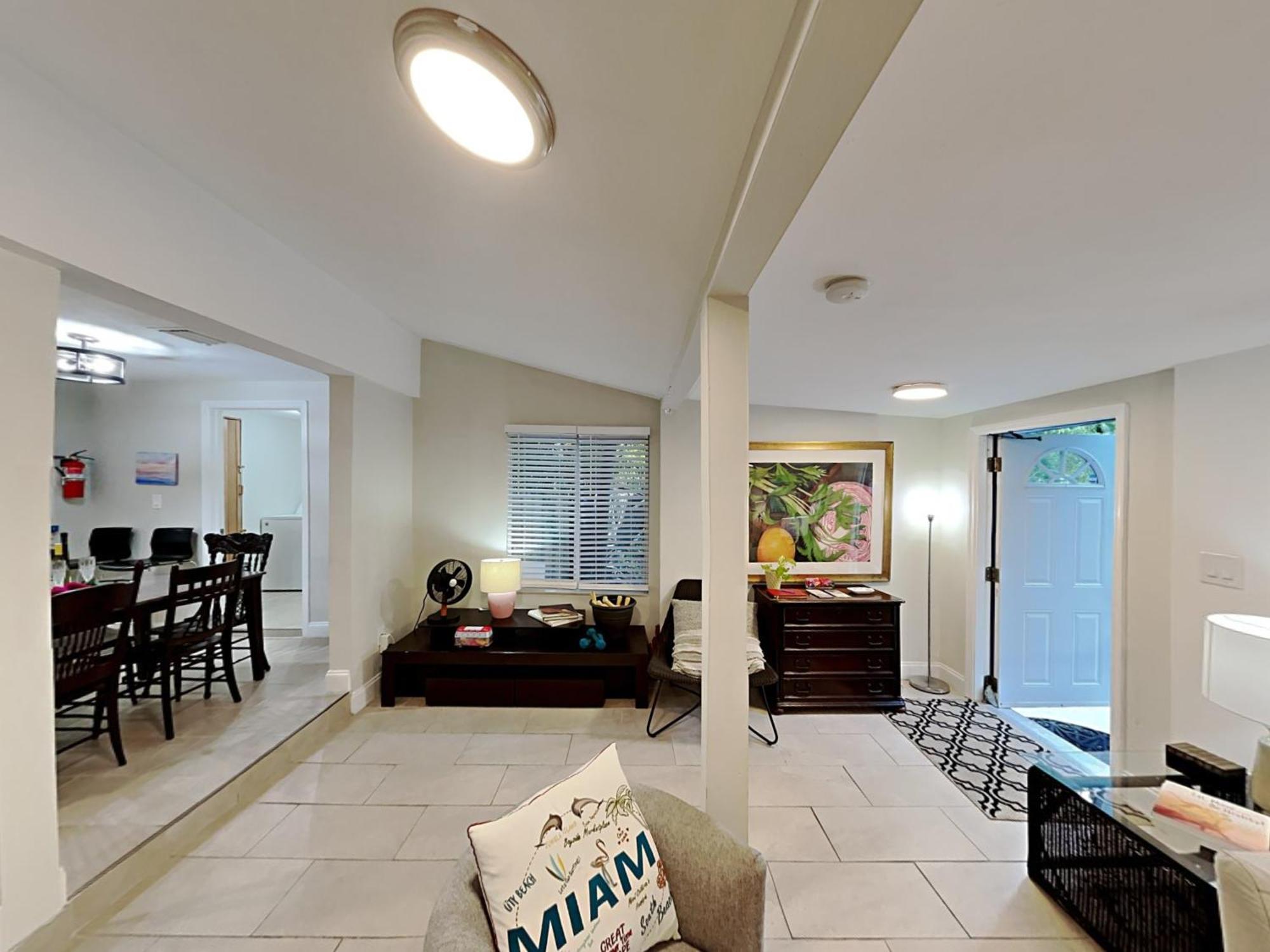 Private Rooms At Miami Centrally Located With Free Parking Ngoại thất bức ảnh