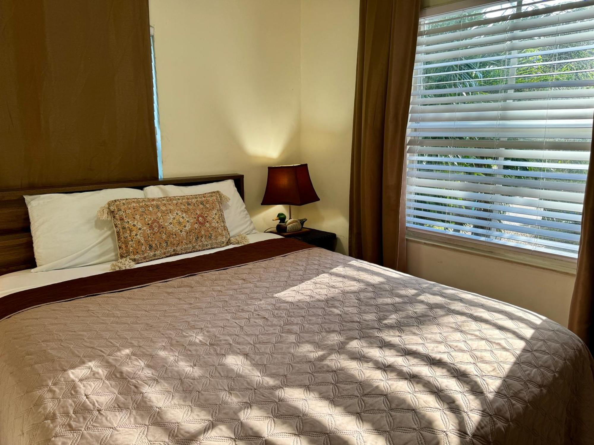 Private Rooms At Miami Centrally Located With Free Parking Ngoại thất bức ảnh