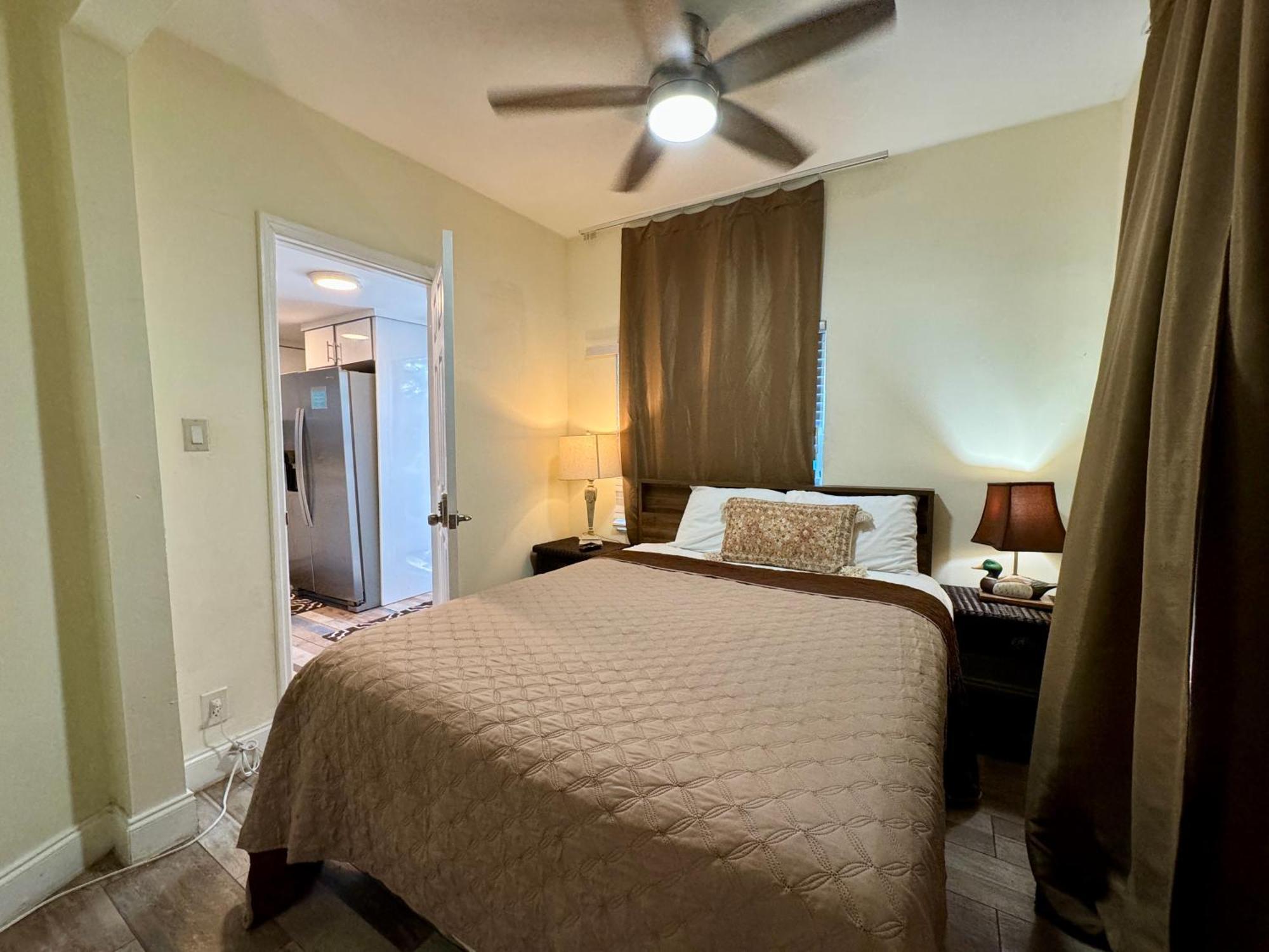 Private Rooms At Miami Centrally Located With Free Parking Ngoại thất bức ảnh