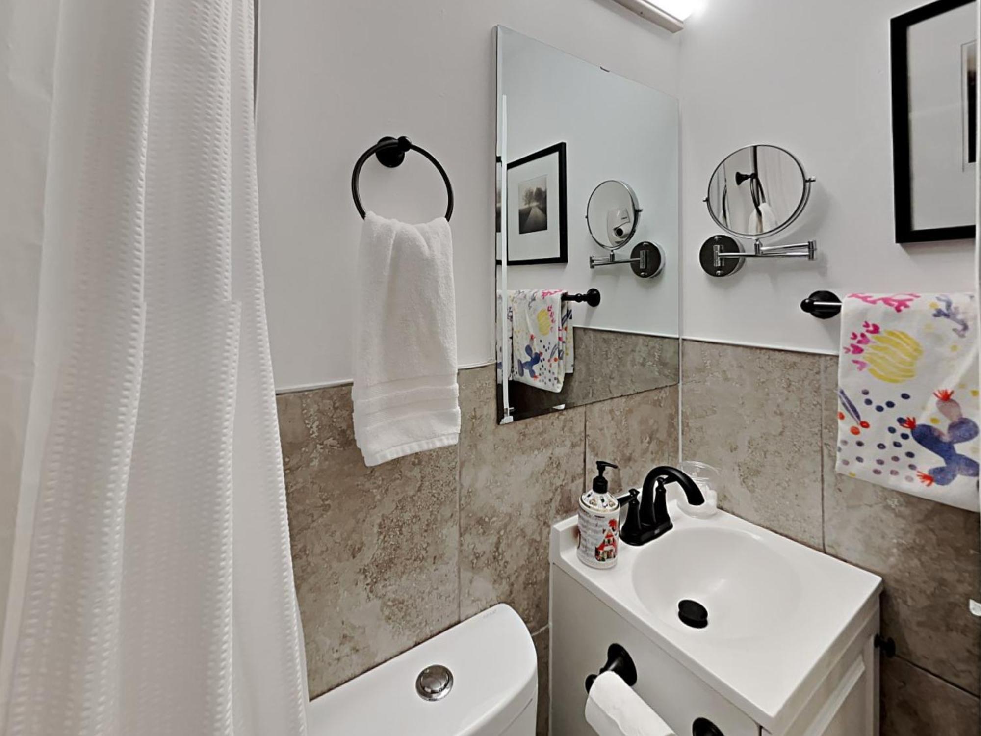 Private Rooms At Miami Centrally Located With Free Parking Ngoại thất bức ảnh